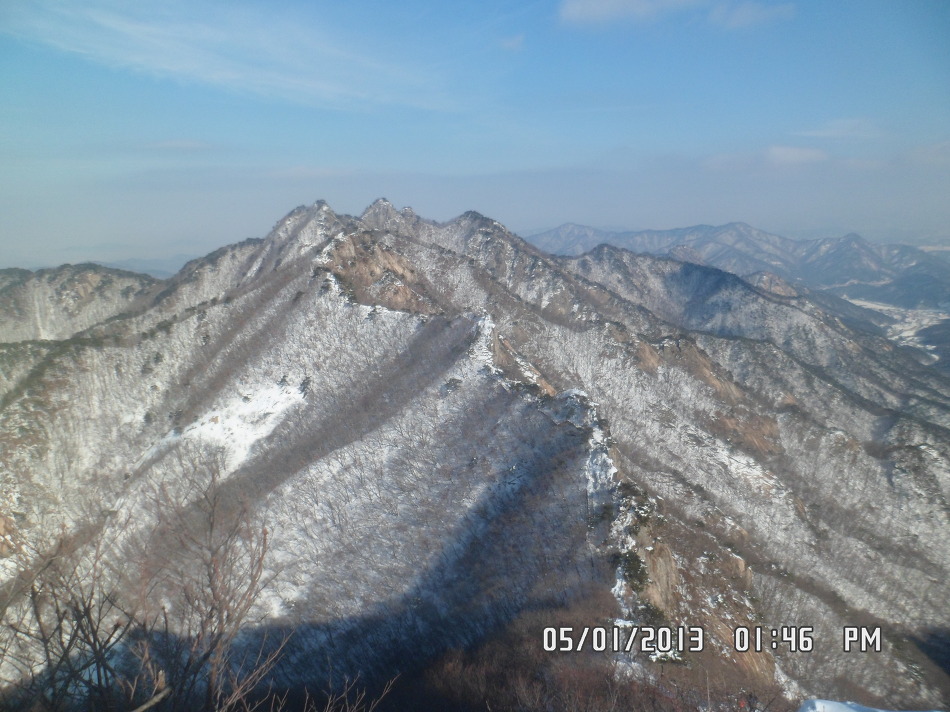 자연성릉과 삼불봉 이미지