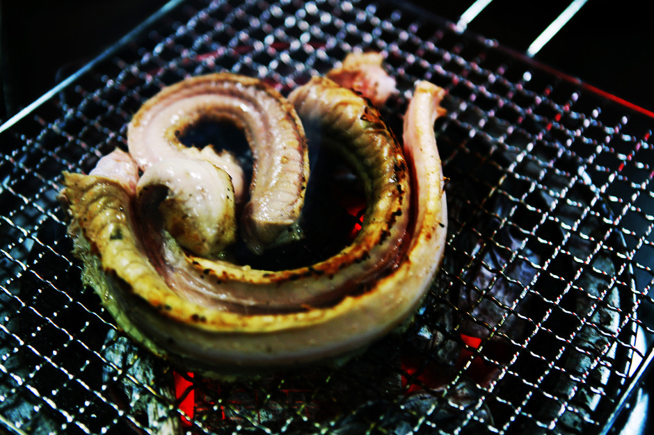 [인천맛집 / 구월동맛집] 허벌난숯불꼼장어 - 혐오식품매니아가 되다