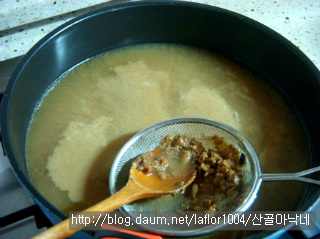 간이 벌떡 일어나는 구수한 다슬기시금치된장국!!~