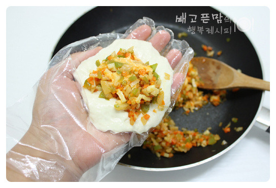 피자맛이 나는 야채호떡입니다.