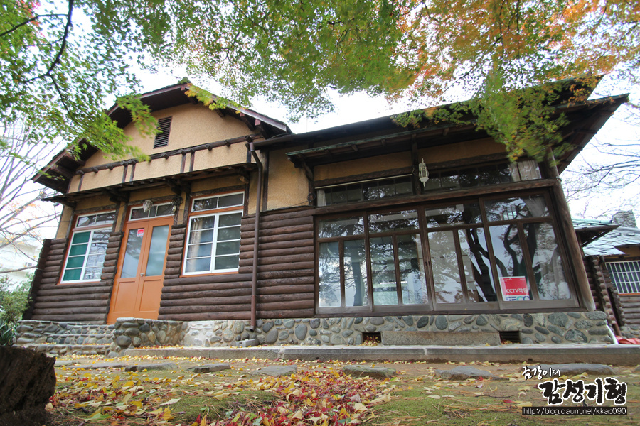 군산 발산리 오층석탑과 이영춘가옥