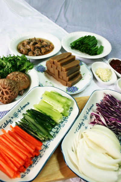 도토리묵 골뱅이무침