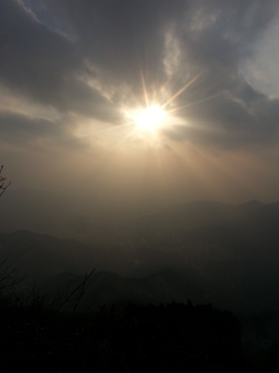 아듀~~~ 해넘이 산행 천마산(812m)에서...