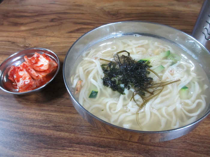 착한칼국수 이미지