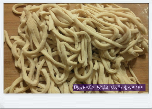 장터칼국수 이미지
