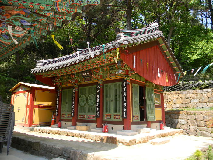 창원 불곡사 (불곡사 석조비로자나불좌상, 칠성각, 관음전)