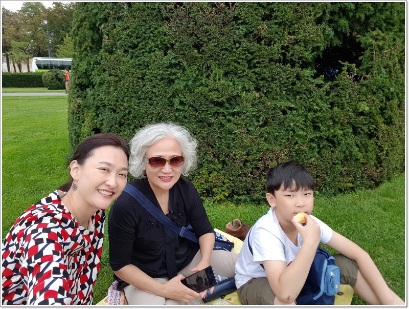 ◈동영상~﻿ 미술사 박물관 정원에서(오스트리아 비엔나)