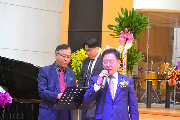 더블클릭을 하시면 이미지를 수정할 수 있습니다