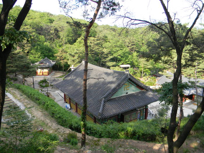 성북동 정법사 (조선 후기에 조성된 관음보살상, 산신각의 탱화들)