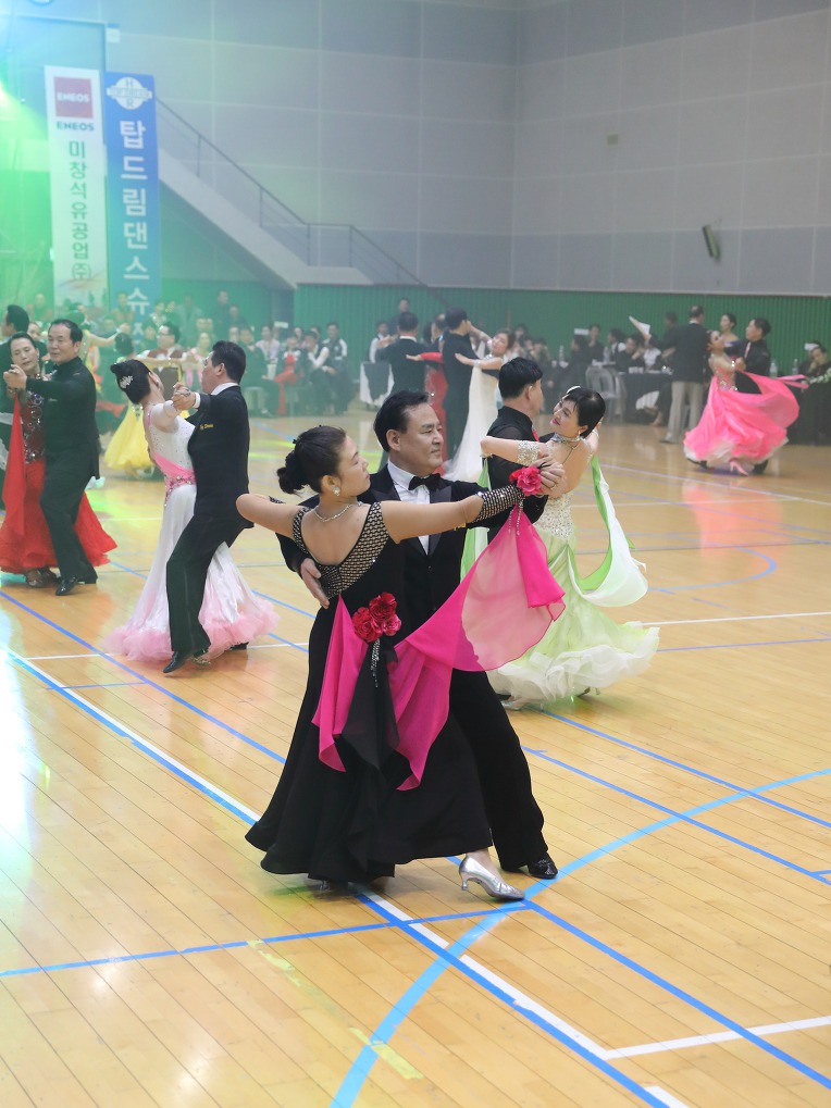 ENEOS와 함께하는2018 전국댄스스포츠연합대축제//이천불동호회